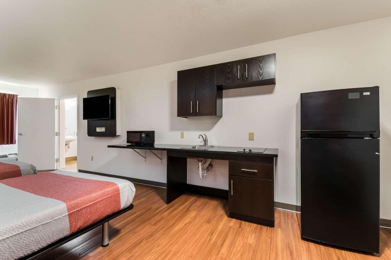 Motel 6 Wilkes Barre Arena Esterno foto
