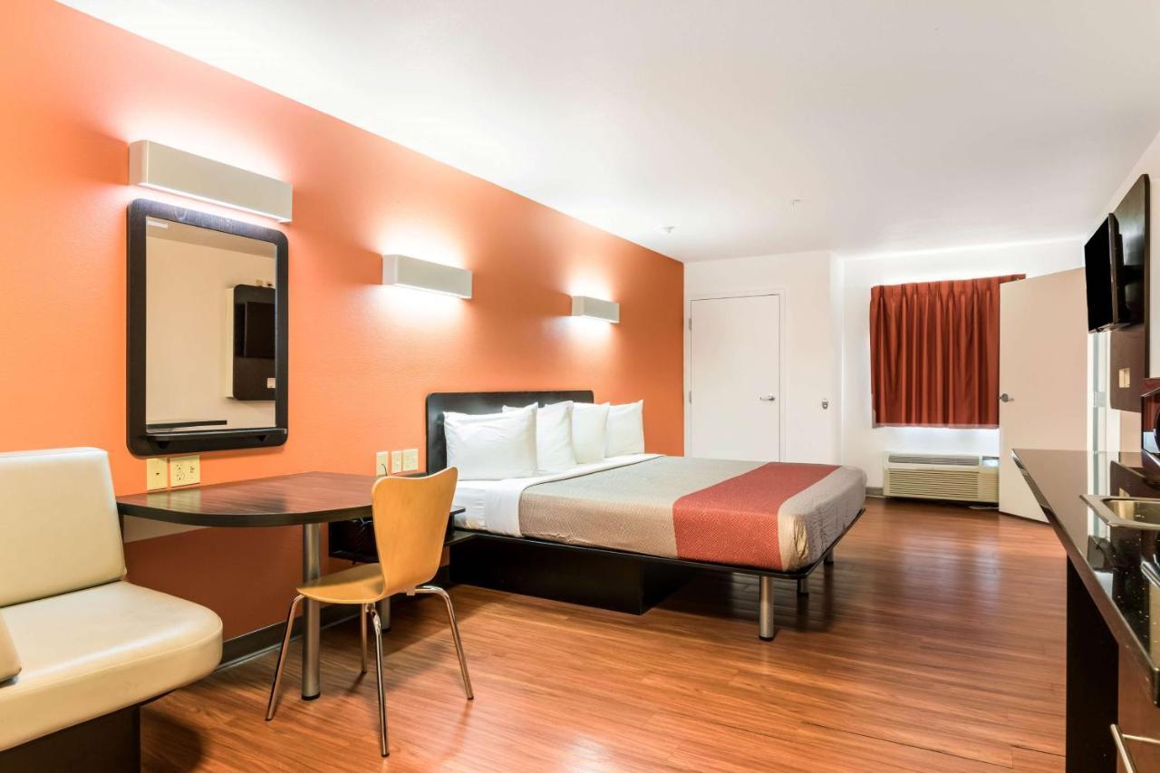 Motel 6 Wilkes Barre Arena Esterno foto