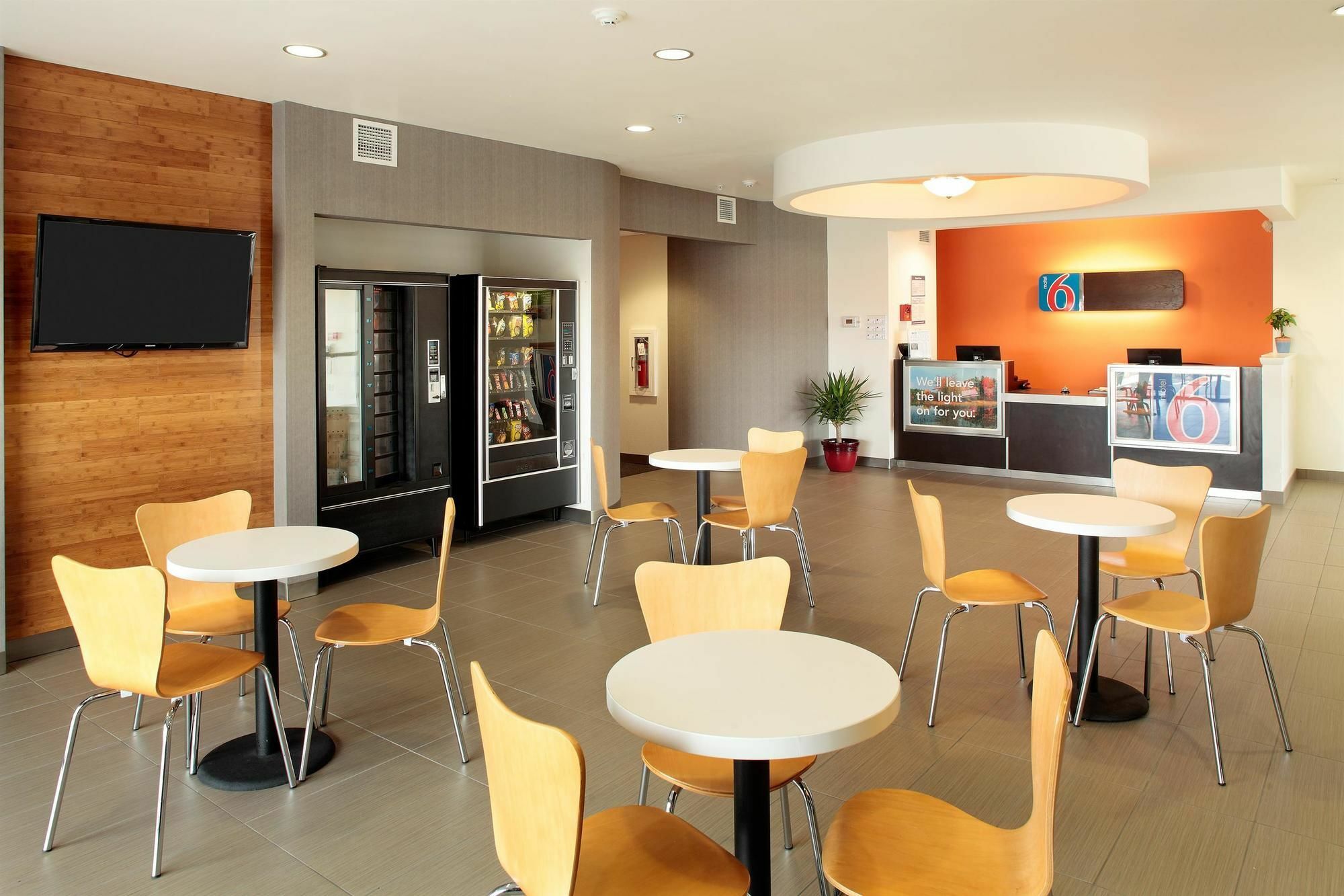 Motel 6 Wilkes Barre Arena Esterno foto
